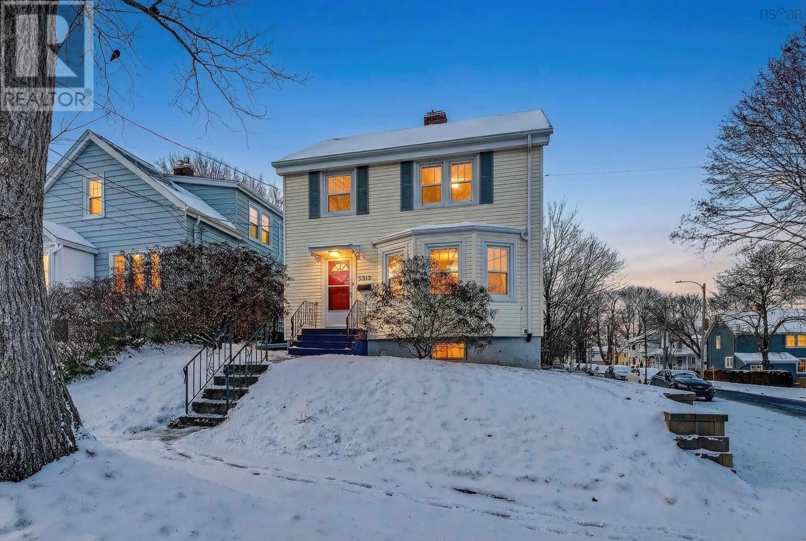 Front Of Structure - 5313 Russell Street, Halifax, NS