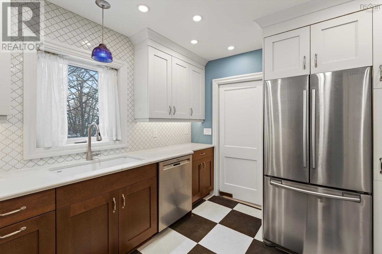 Kitchen - 5313 Russell Street, Halifax, NS