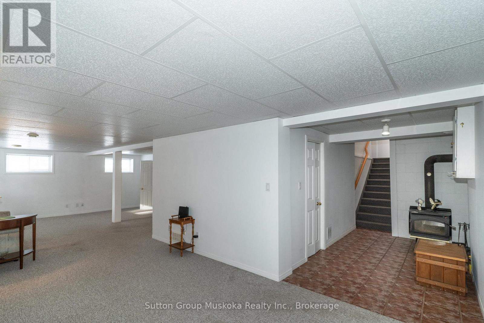 64 Spruce Drive, Huntsville (Stephenson), ON - Indoor