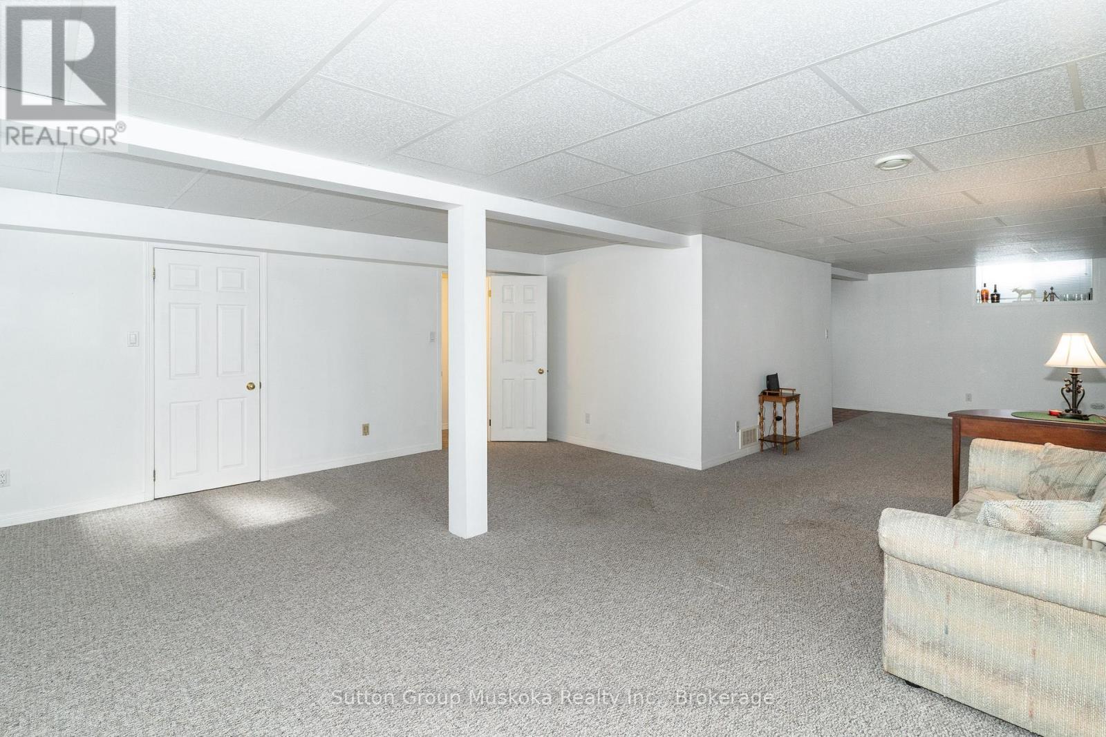 64 Spruce Drive, Huntsville (Stephenson), ON - Indoor