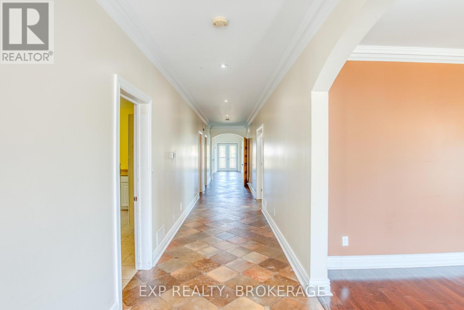 6 Oliver Road, Addington Highlands (Addington Highlands), ON - Indoor Photo Showing Other Room