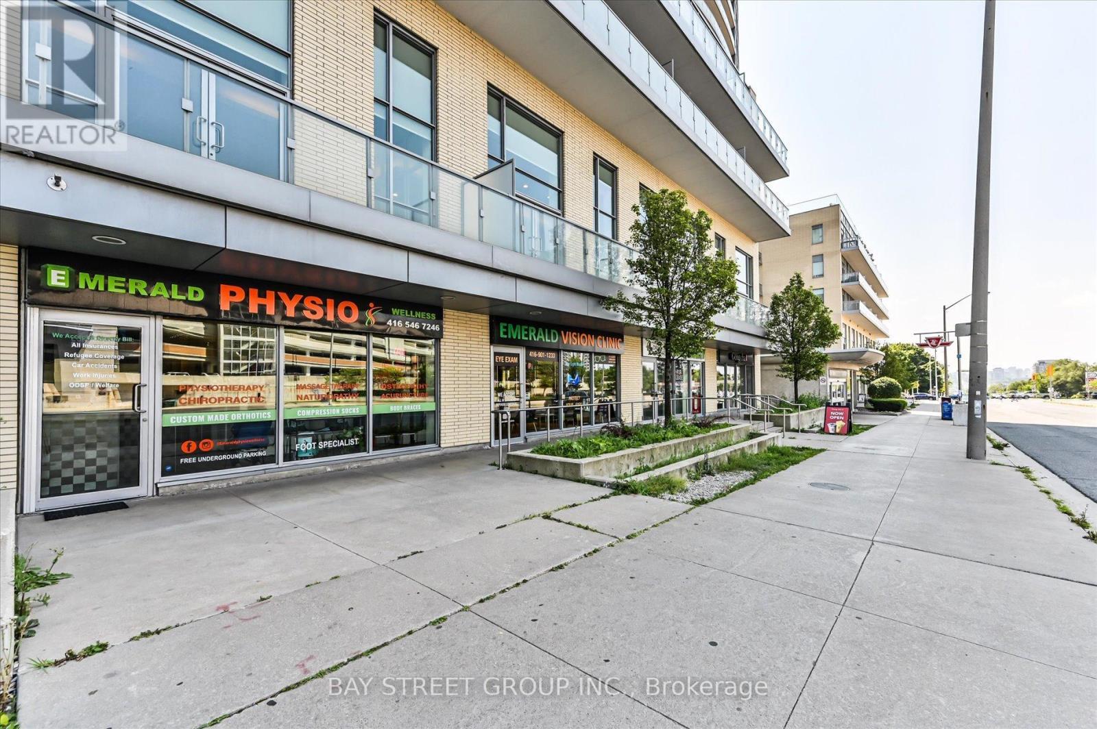 2202 - 70 Forest Manor Road, Toronto, ON - Outdoor