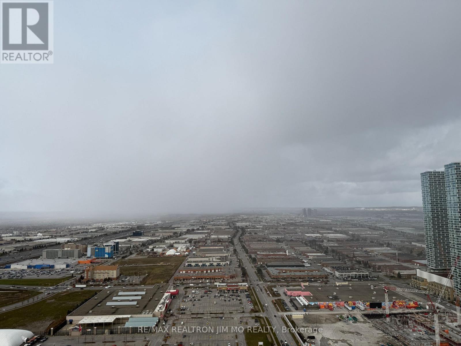 4605 - 8 Interchange Way, Vaughan, ON - Outdoor With View