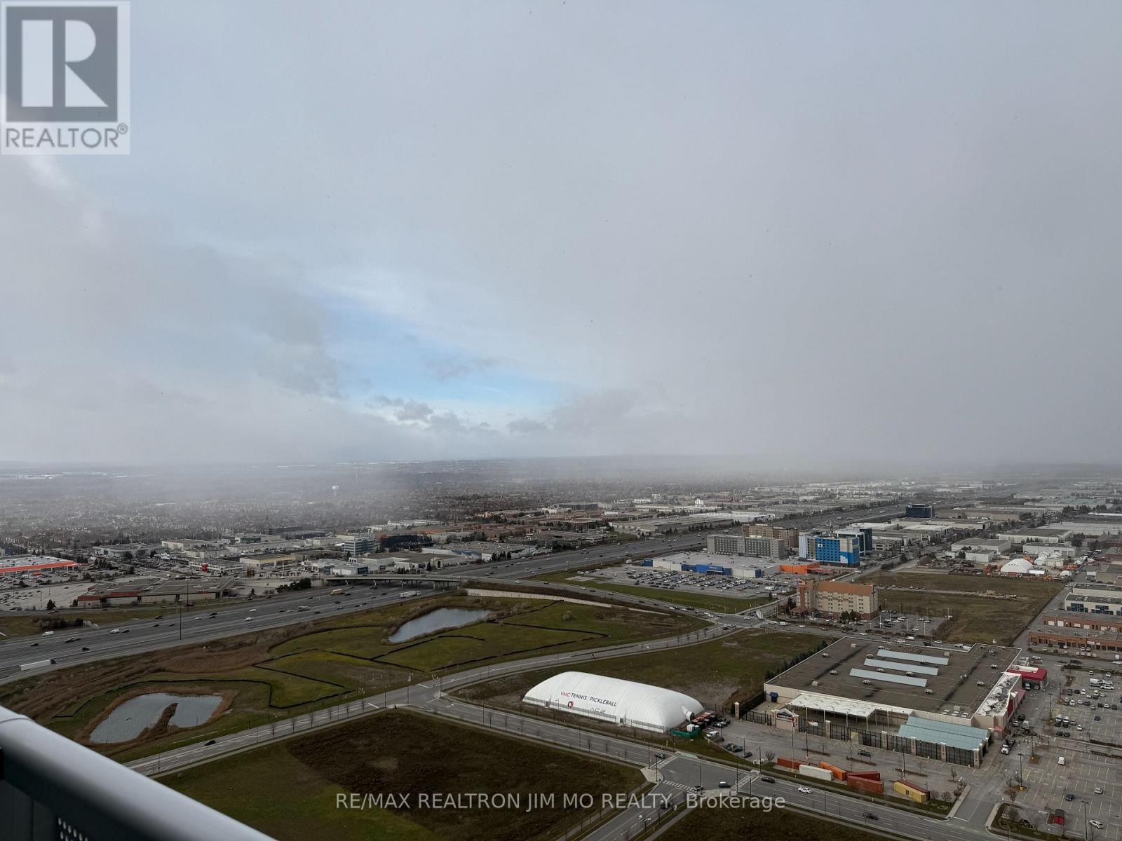 4605 - 8 Interchange Way, Vaughan, ON - Outdoor With View