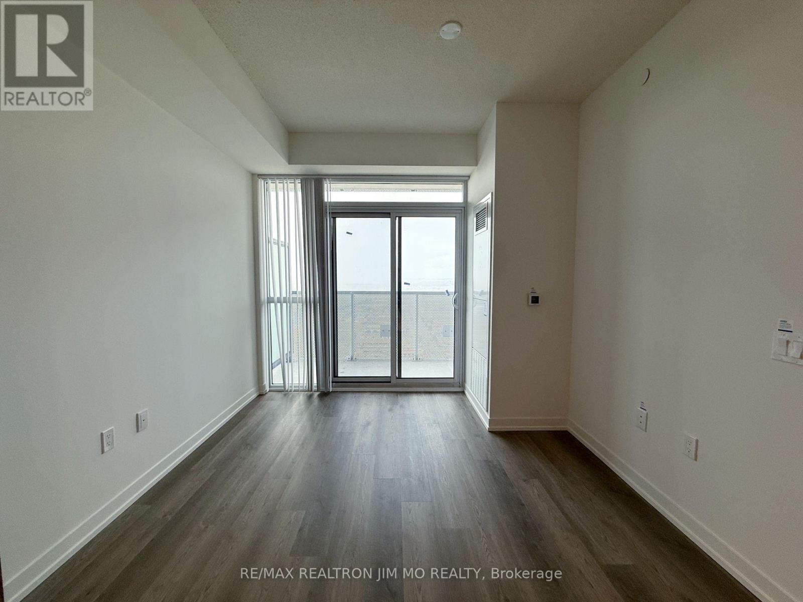 4605 - 8 Interchange Way, Vaughan, ON - Indoor Photo Showing Other Room