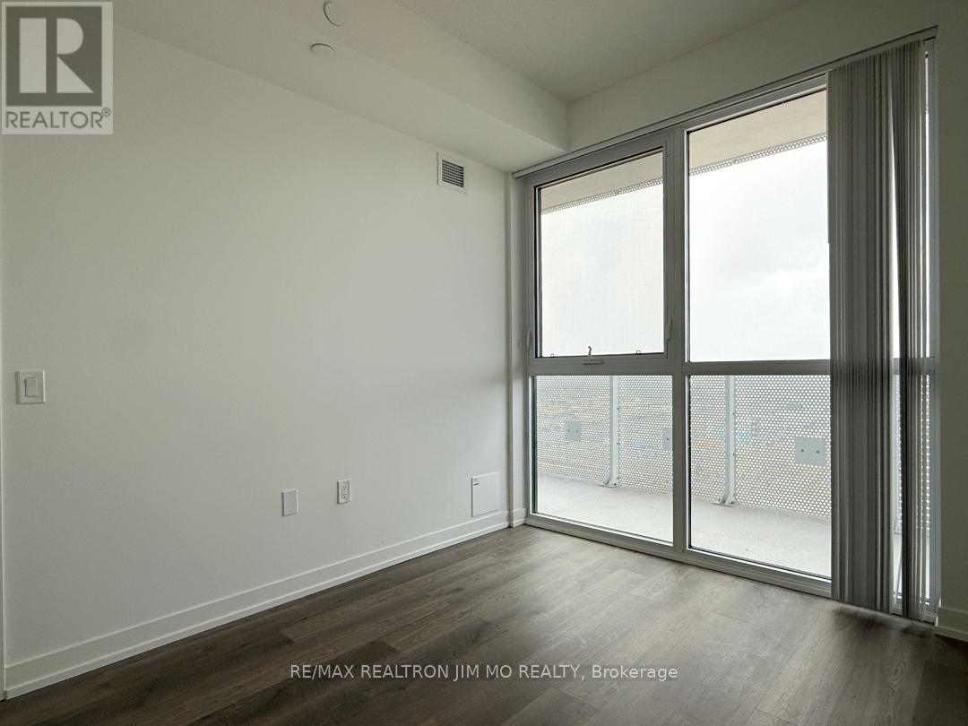 4605 - 8 Interchange Way, Vaughan, ON - Indoor Photo Showing Other Room