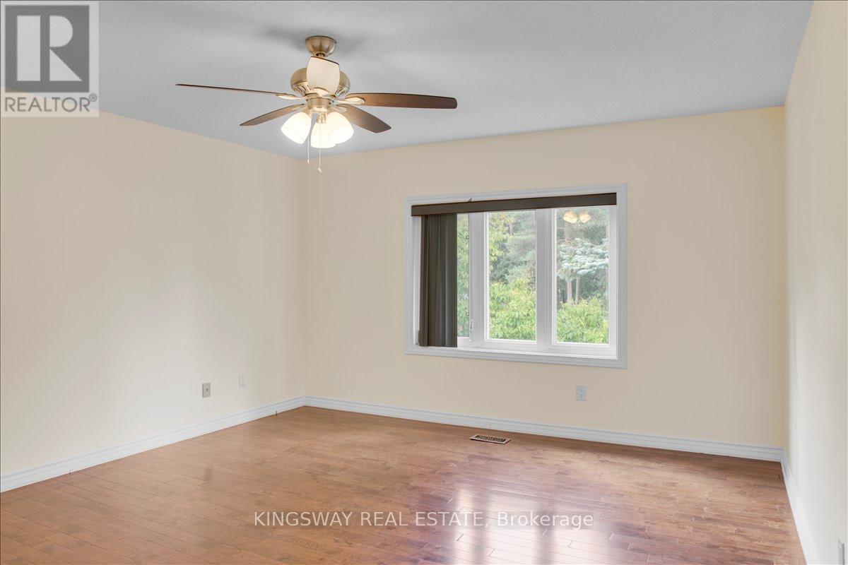 26 Cynthia Crescent, Richmond Hill, ON - Indoor Photo Showing Other Room