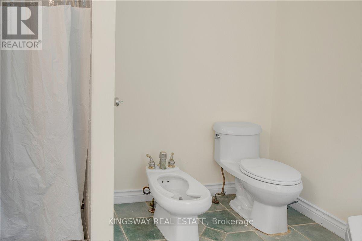 26 Cynthia Crescent, Richmond Hill, ON - Indoor Photo Showing Bathroom