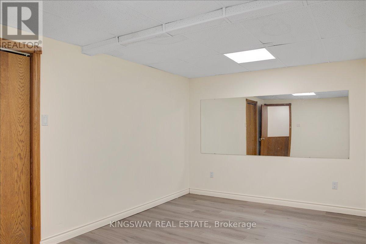 26 Cynthia Crescent, Richmond Hill, ON - Indoor Photo Showing Other Room