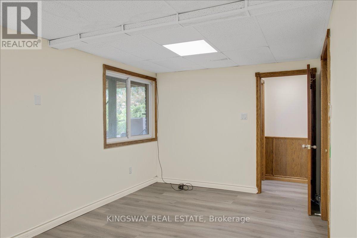 26 Cynthia Crescent, Richmond Hill, ON - Indoor Photo Showing Other Room