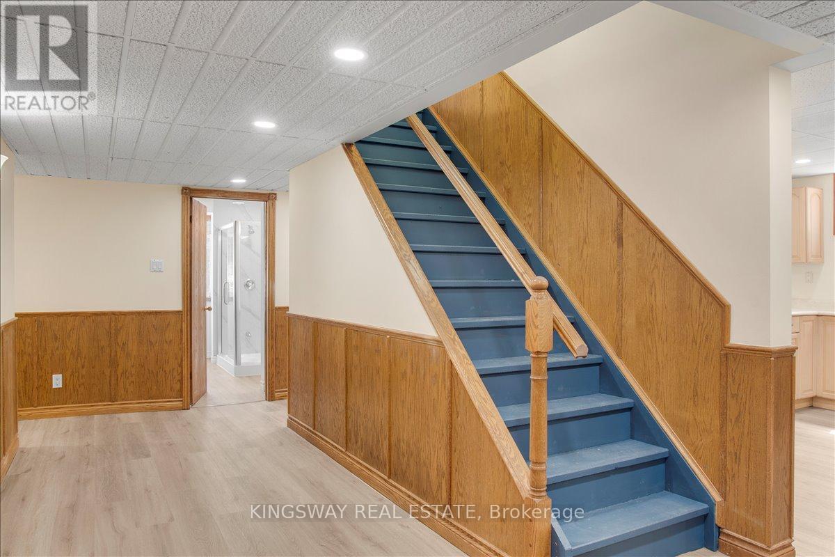 26 Cynthia Crescent, Richmond Hill, ON - Indoor Photo Showing Other Room