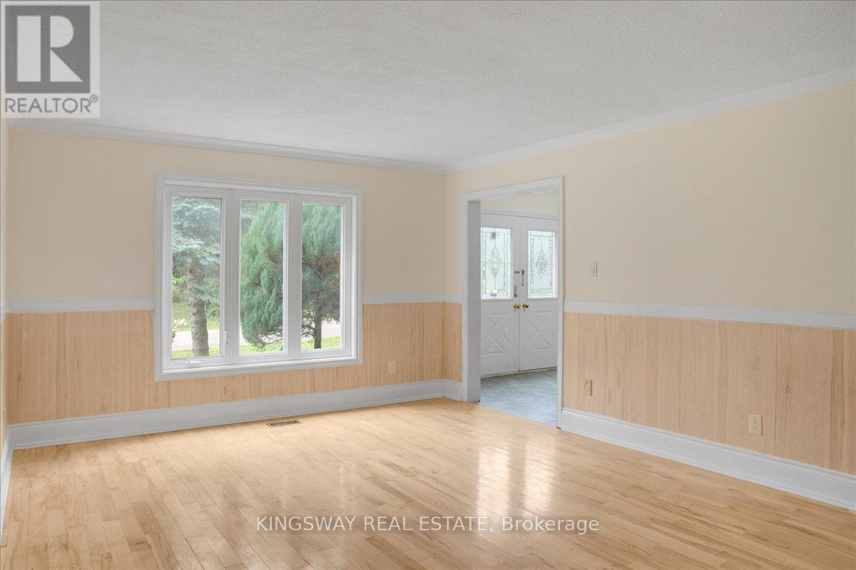 26 Cynthia Crescent, Richmond Hill, ON - Indoor Photo Showing Other Room