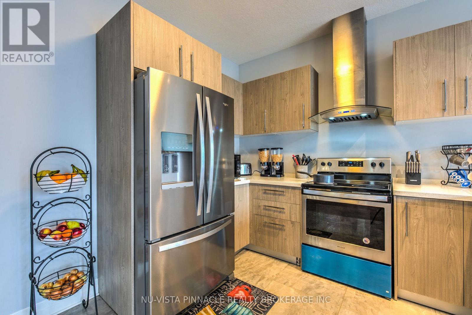 5 - 2619 Sheffield Boulevard, London South (South U), ON - Indoor Photo Showing Kitchen With Stainless Steel Kitchen