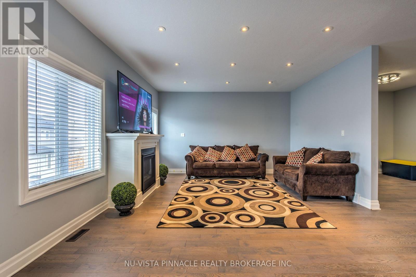 5 - 2619 Sheffield Boulevard, London South (South U), ON - Indoor