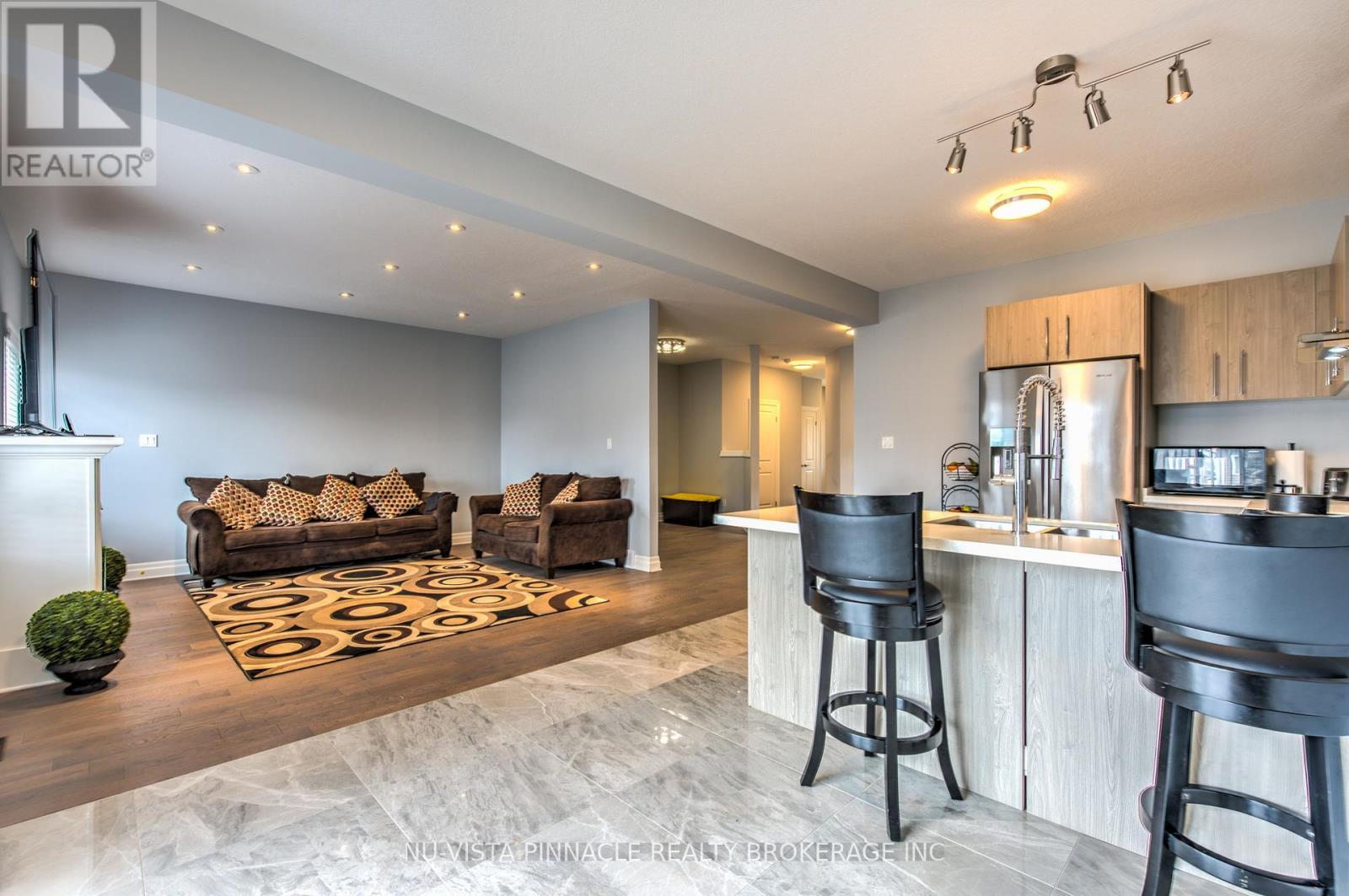 5 - 2619 Sheffield Boulevard, London South (South U), ON - Indoor Photo Showing Kitchen