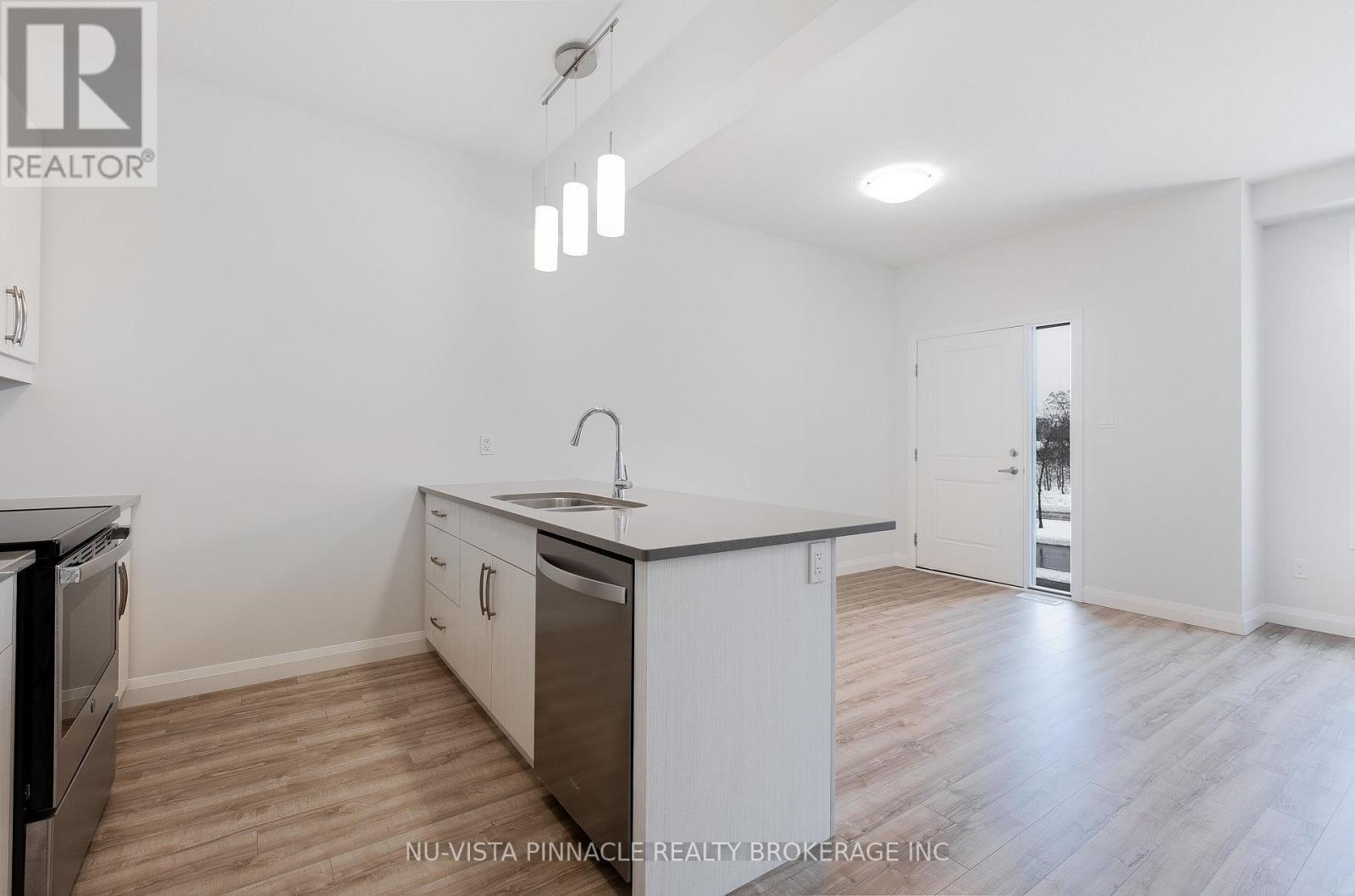 92 - 1820 Canvas Way, London North (North B), ON