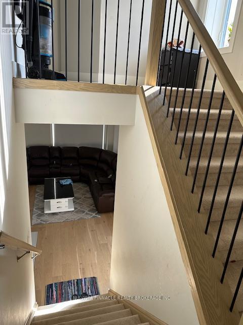 2052 Evans Boulevard, London South (South U), ON - Indoor Photo Showing Other Room