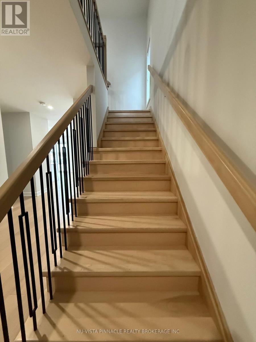 2596 Buroak Drive, London North (North S), ON - Indoor Photo Showing Other Room