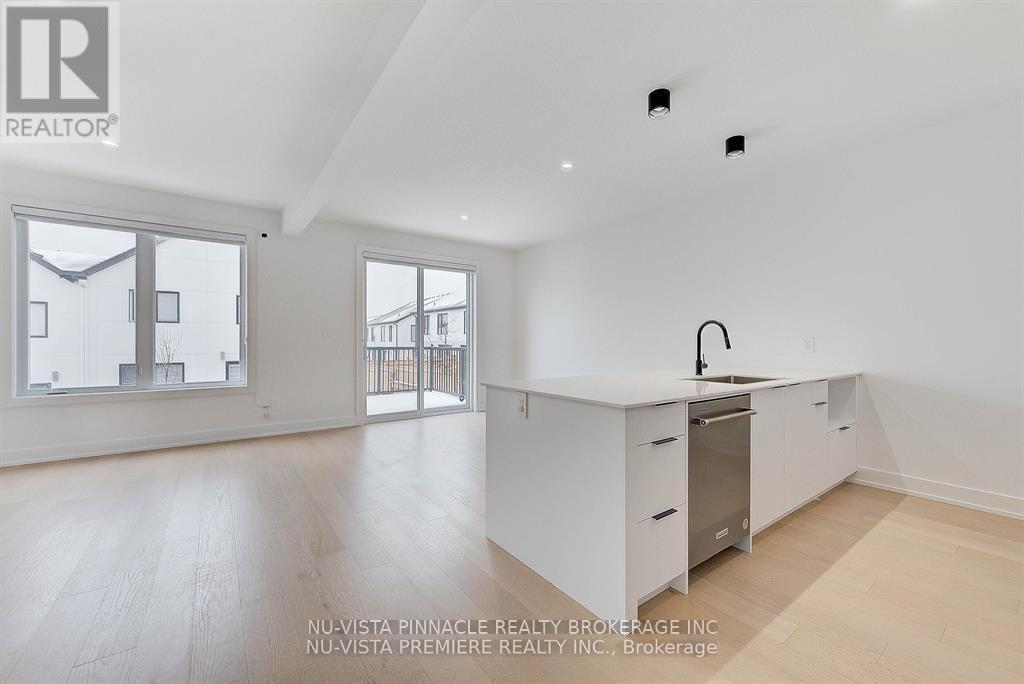 60 - 1965 Upperpoint Gate, London South (South B), ON - Indoor