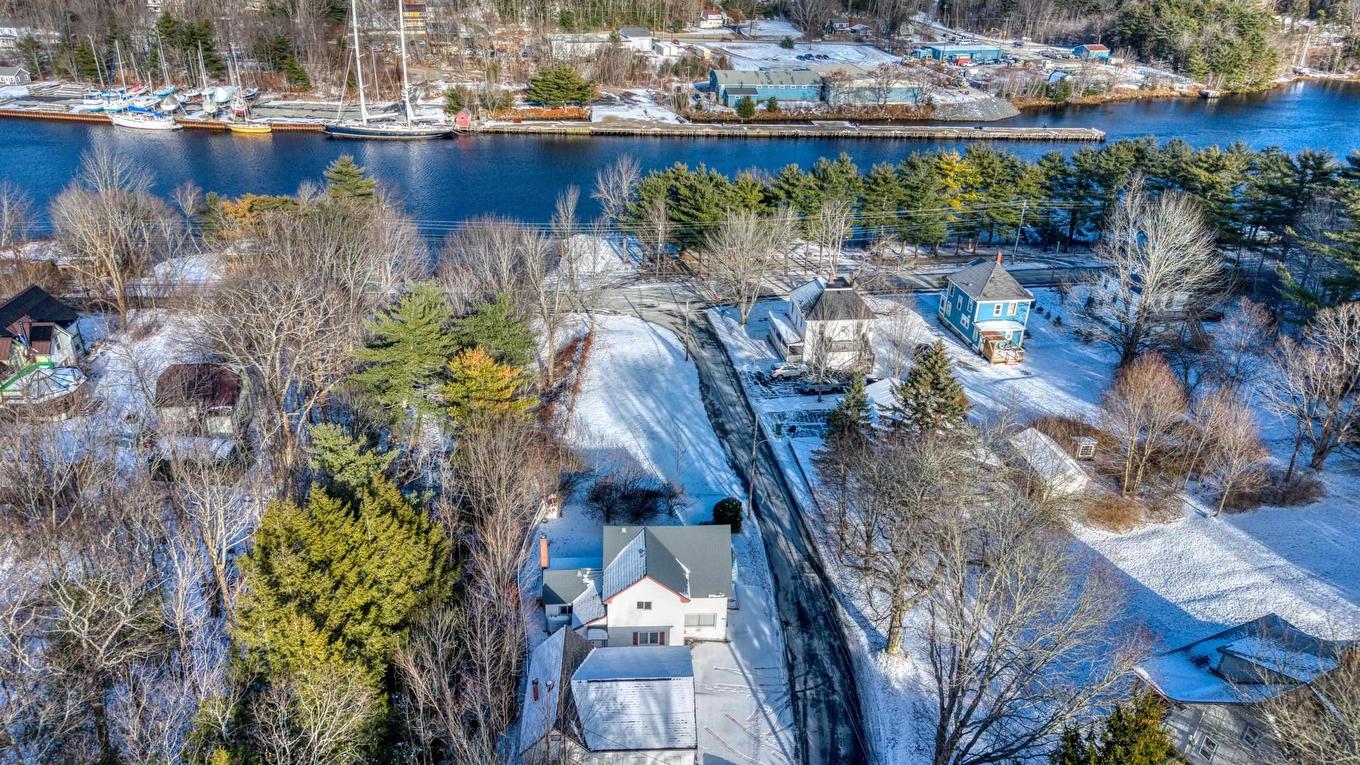 20 Pine Street, Bridgewater, NS