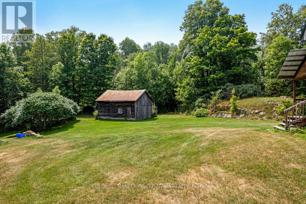 1373 Flower Station Road, Lanark Highlands, ON - Outdoor