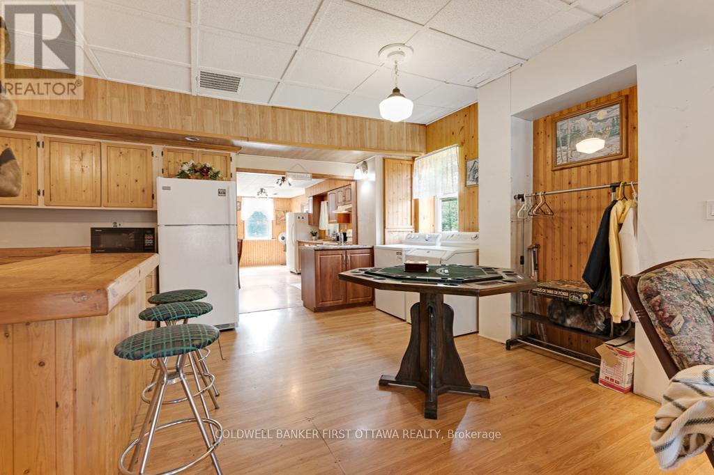 1373 Flower Station Road, Lanark Highlands, ON - Indoor