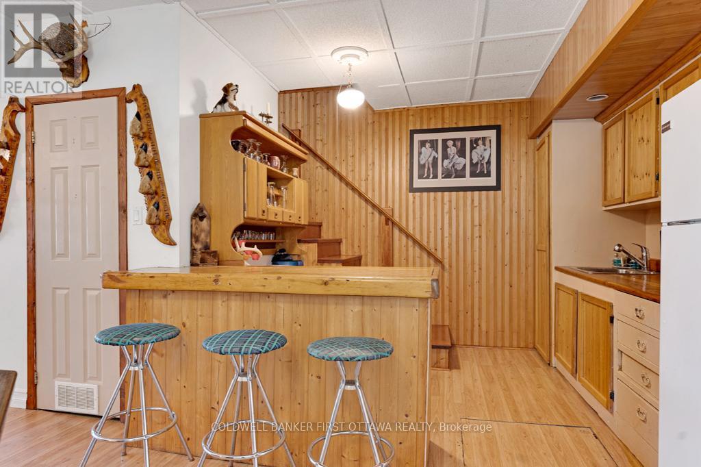 1373 Flower Station Road, Lanark Highlands, ON - Indoor Photo Showing Other Room