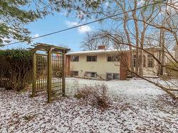 71 Woodward Crescent Halifax, NS B3M 1J6