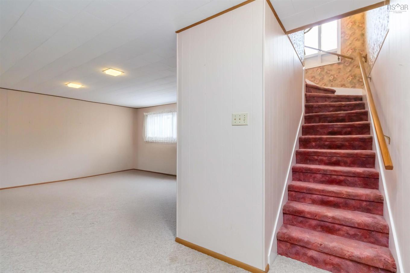 71 Woodward Crescent, Halifax, NS