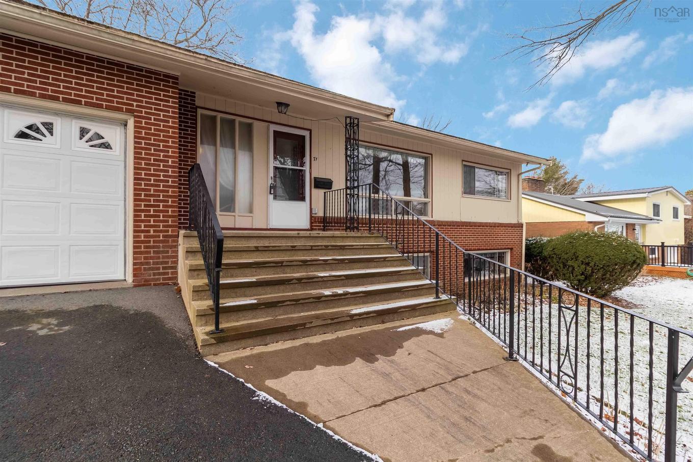 71 Woodward Crescent, Halifax, NS