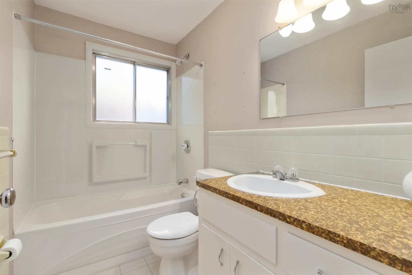 71 Woodward Crescent, Halifax, NS