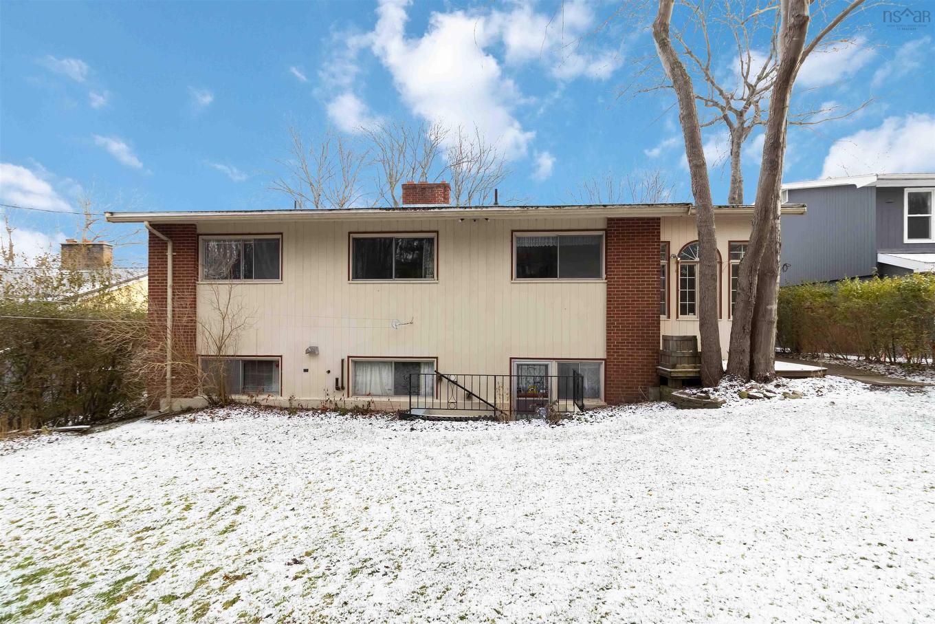 71 Woodward Crescent, Halifax, NS