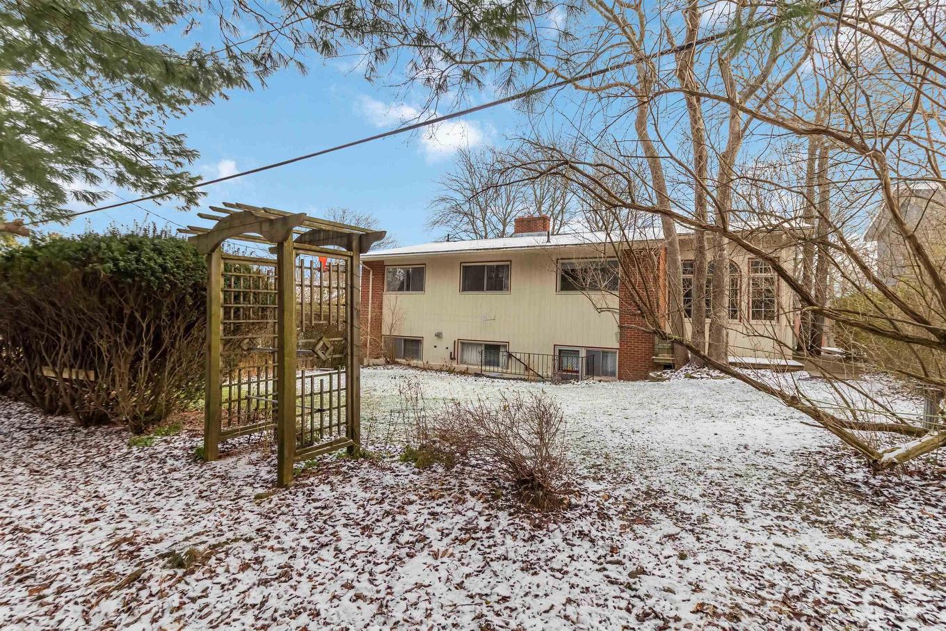 71 Woodward Crescent, Halifax, NS