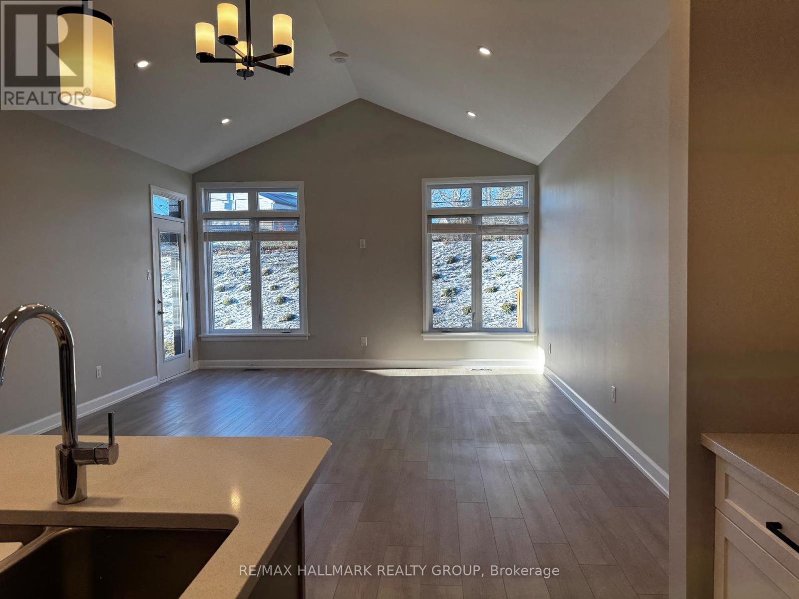 1497 Flanders Road, Brockville, ON - Indoor Photo Showing Kitchen