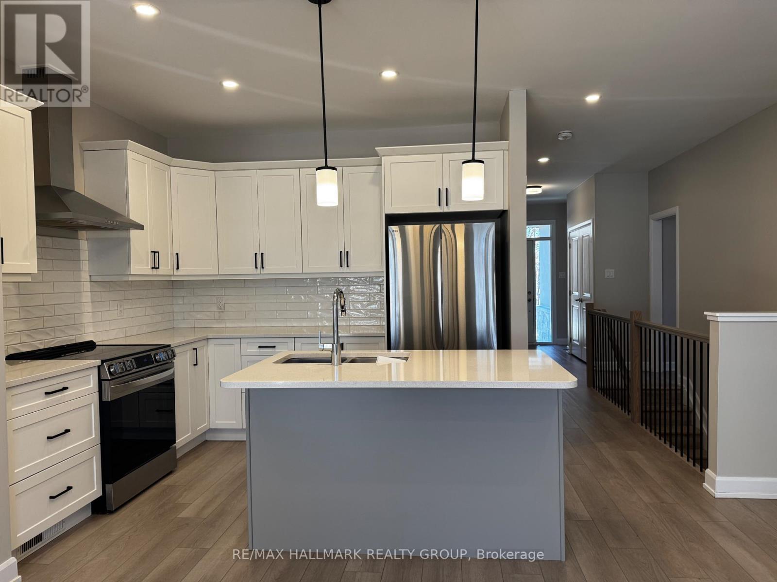 1497 Flanders Road, Brockville, ON - Indoor Photo Showing Kitchen With Double Sink With Upgraded Kitchen