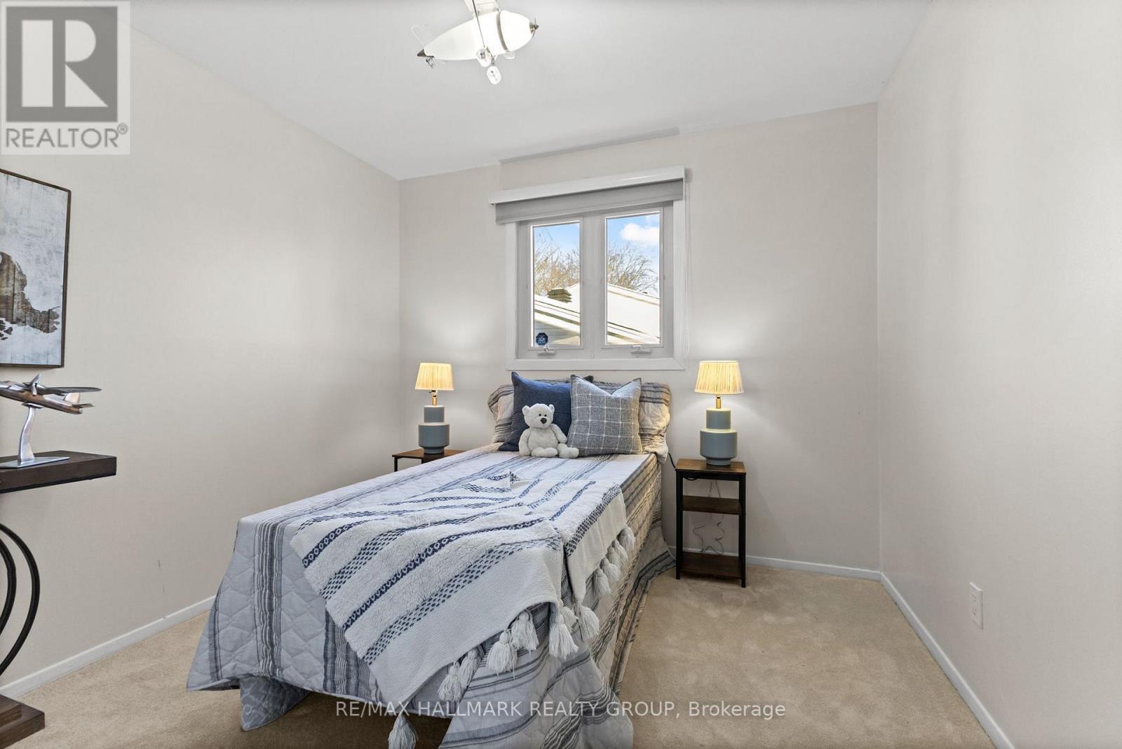 2155 Monson Crescent, Ottawa, ON - Indoor Photo Showing Bedroom