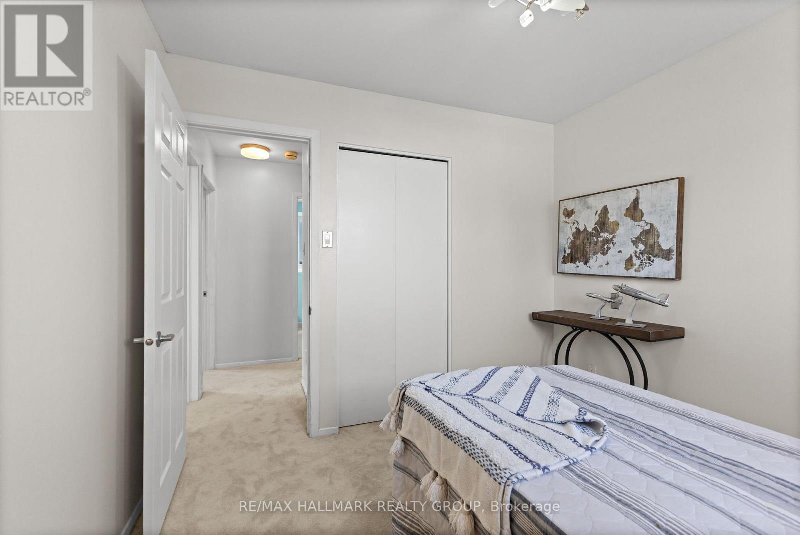 2155 Monson Crescent, Ottawa, ON - Indoor Photo Showing Bedroom