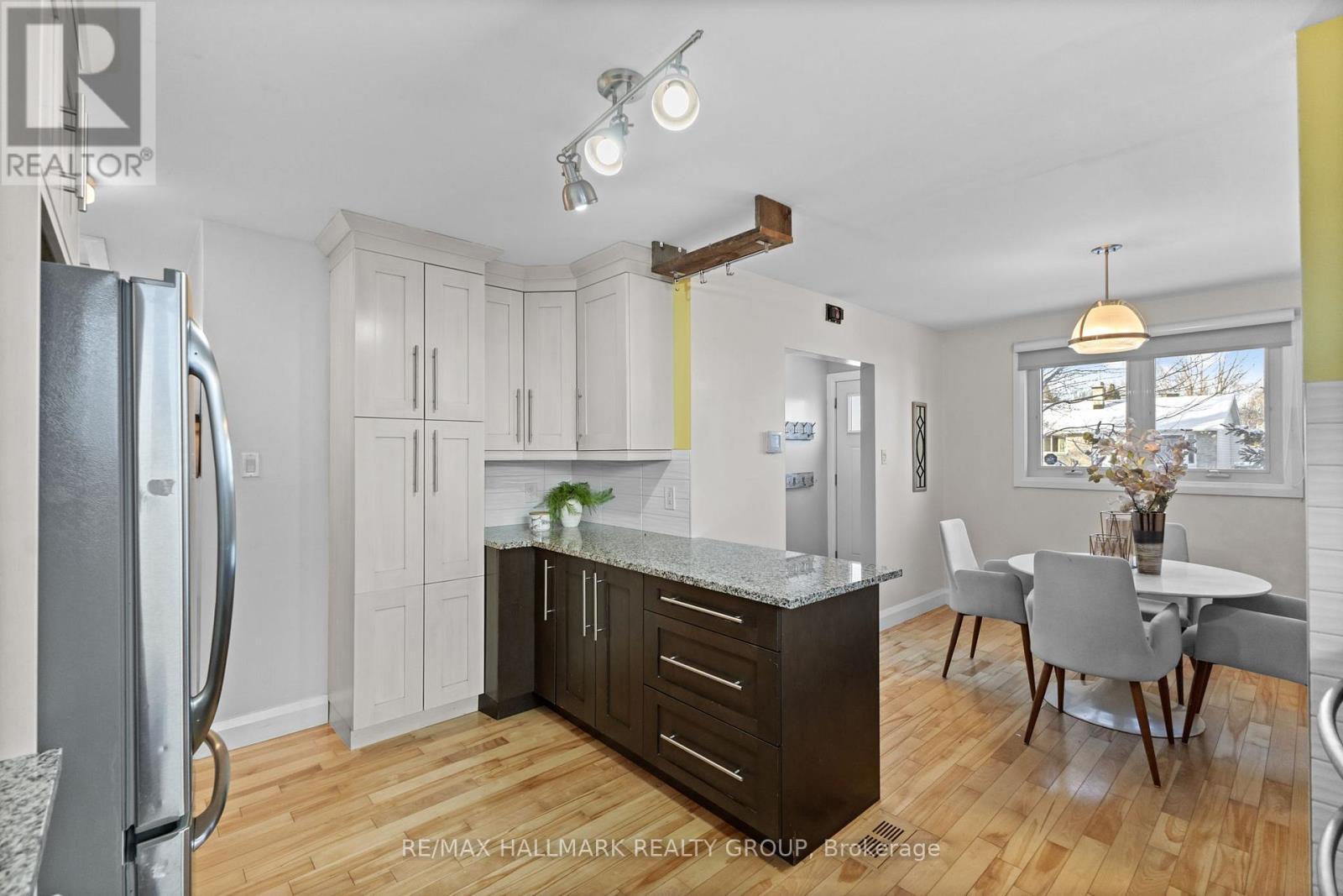 2155 Monson Crescent, Ottawa, ON - Indoor Photo Showing Dining Room