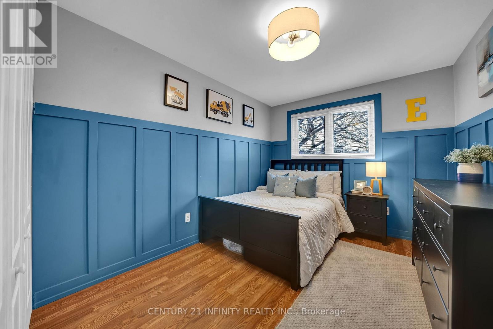 14 Shannon Court, Whitby (Lynde Creek), ON - Indoor Photo Showing Bedroom