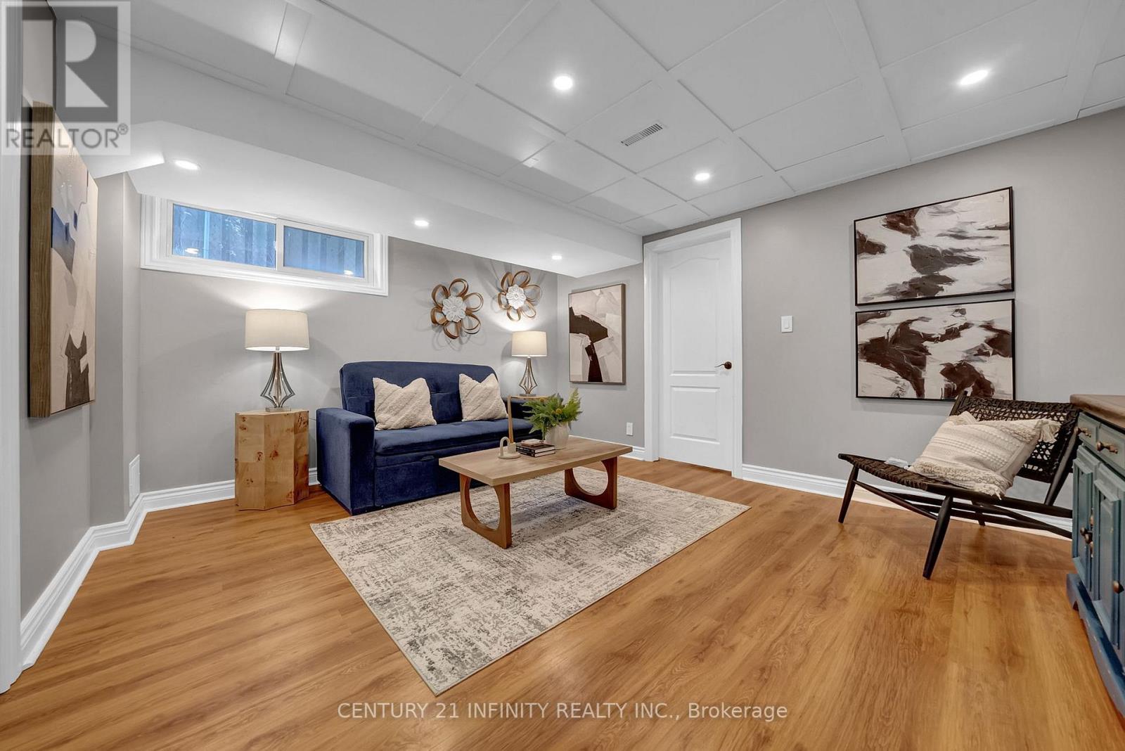 Rec room on lower level - 14 Shannon Court, Whitby (Lynde Creek), ON - Indoor Photo Showing Living Room