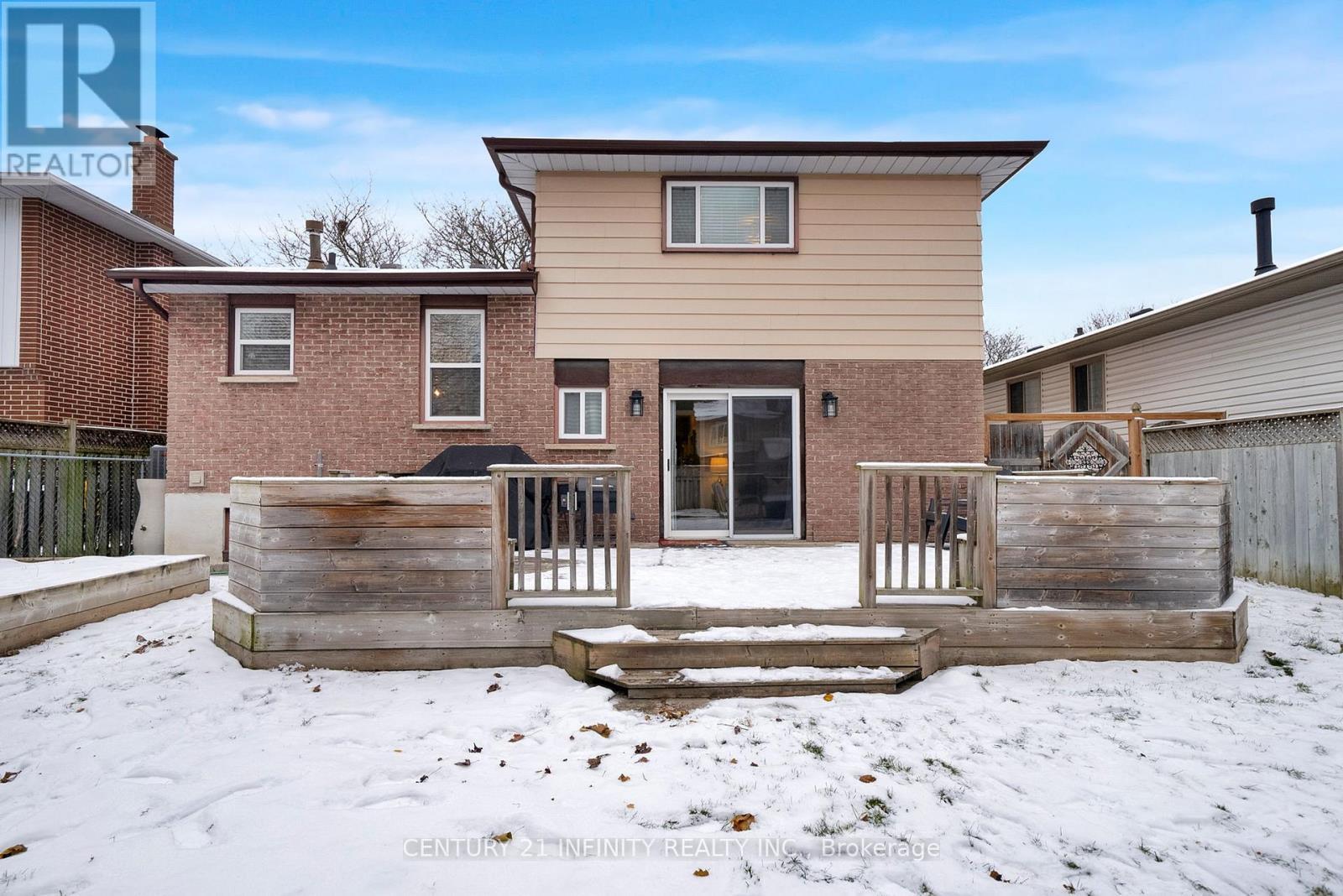 14 Shannon Court, Whitby (Lynde Creek), ON - Outdoor With Exterior