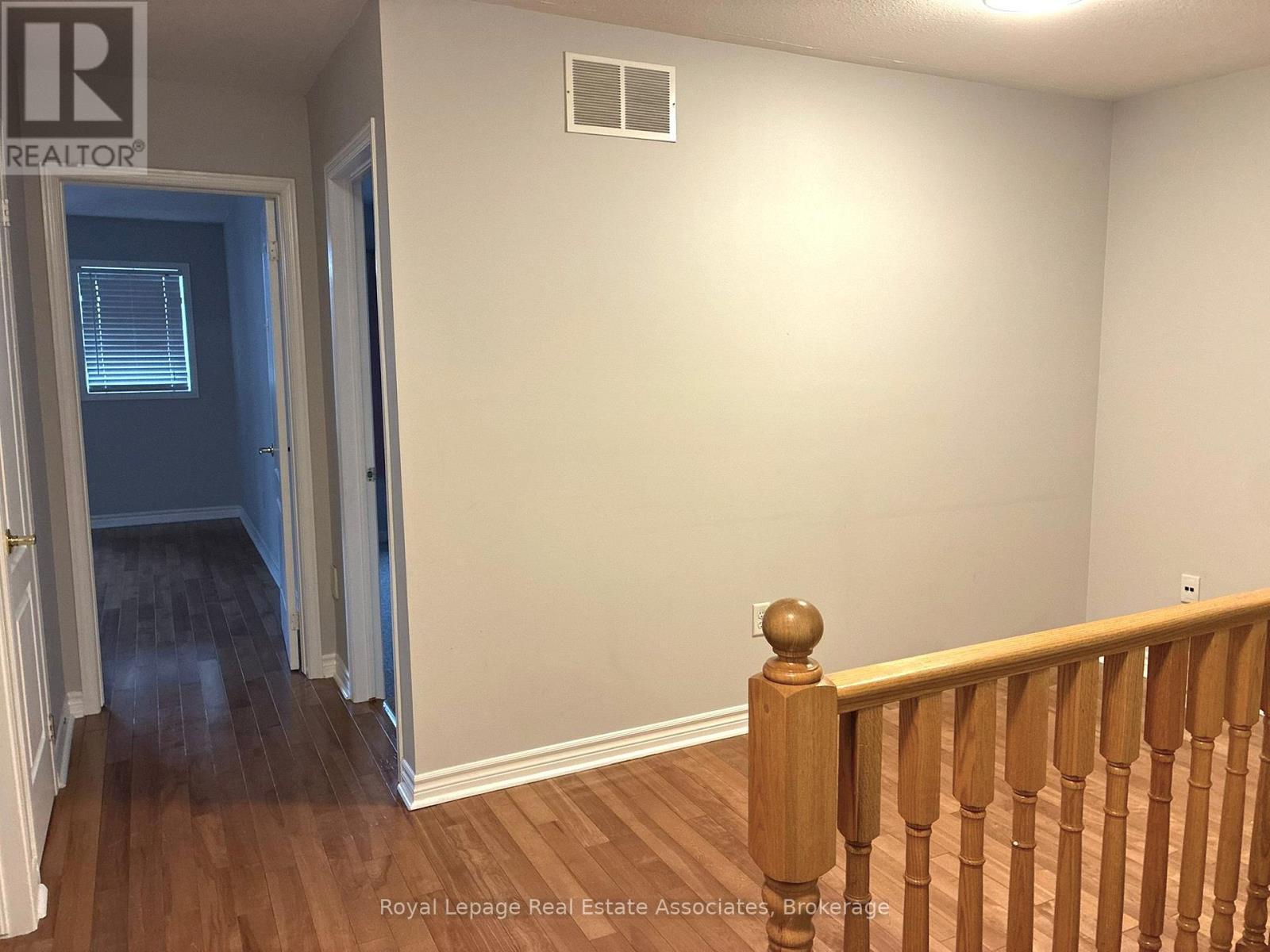 21 Ridgegate Place, Hamilton, ON - Indoor Photo Showing Other Room