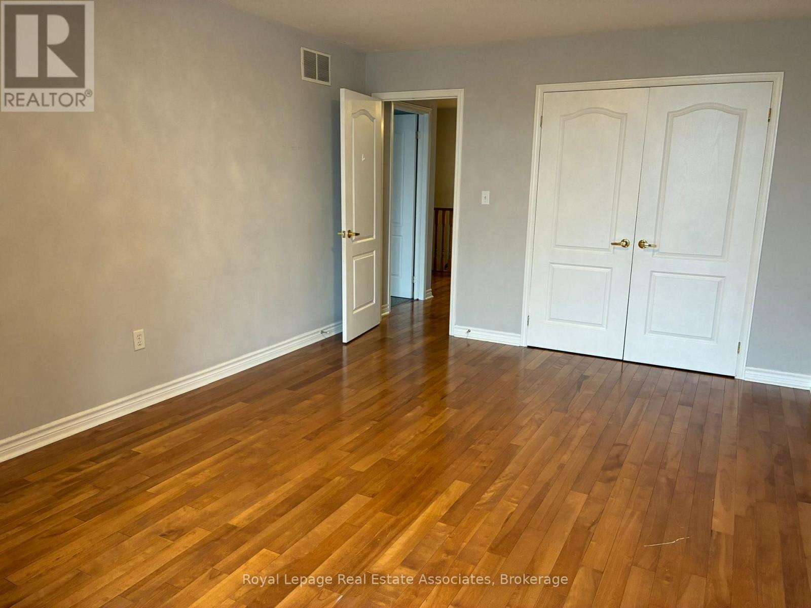 21 Ridgegate Place, Hamilton, ON - Indoor Photo Showing Other Room