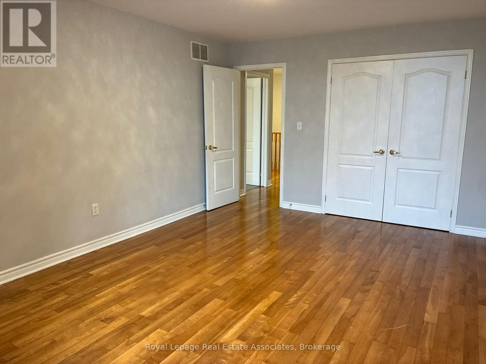 21 Ridgegate Place, Hamilton, ON - Indoor Photo Showing Other Room