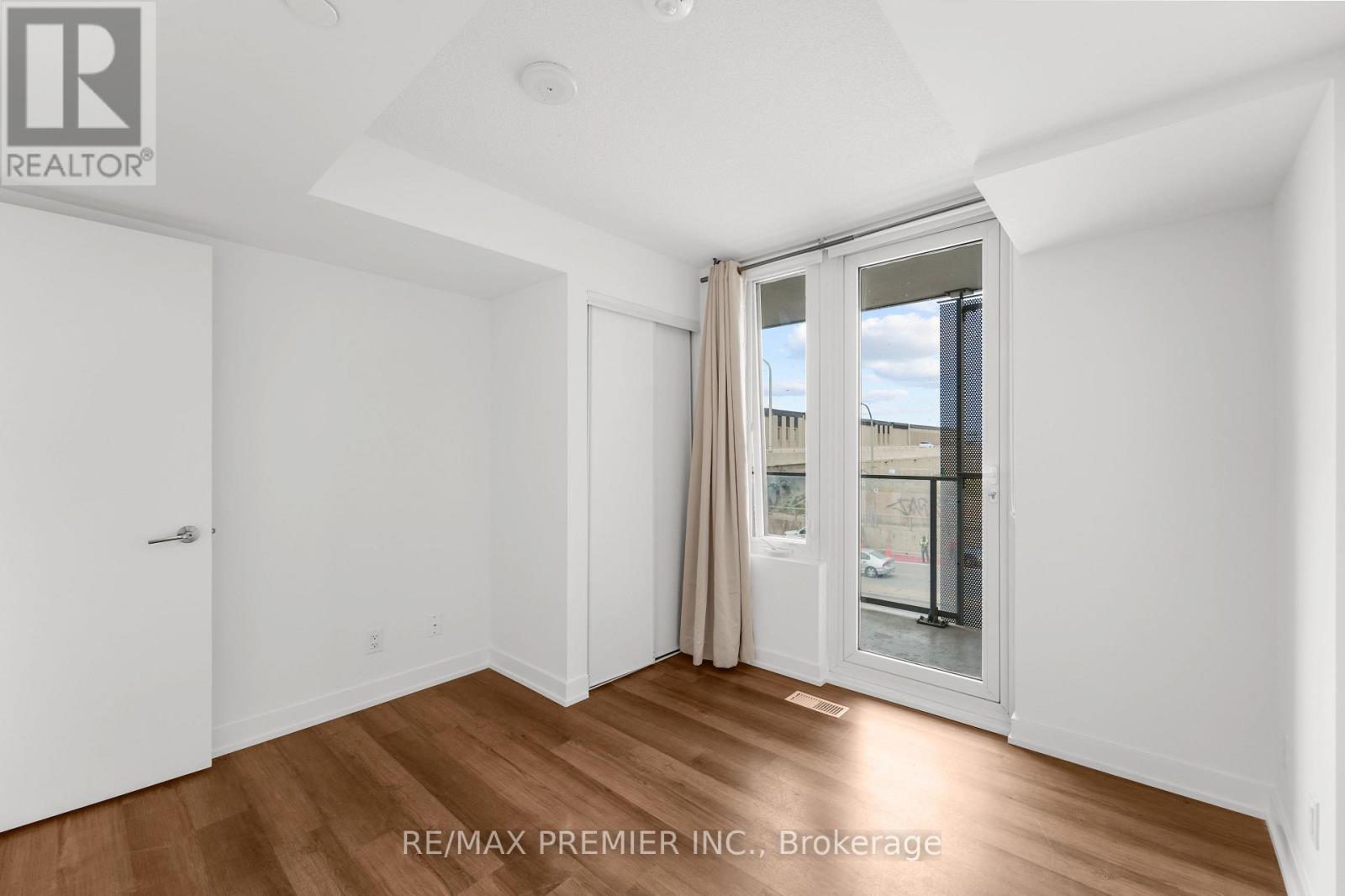 102 - 38 Monte Kwinter Court, Toronto, ON - Indoor Photo Showing Other Room