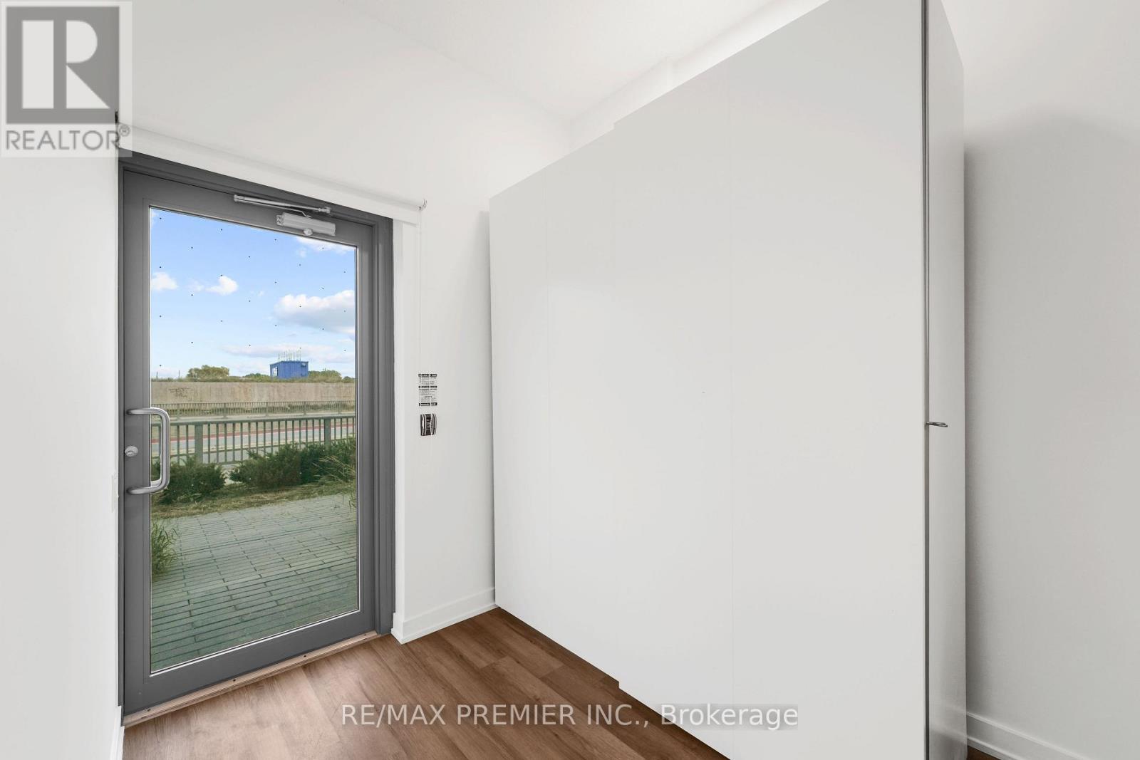 102 - 38 Monte Kwinter Court, Toronto, ON - Indoor Photo Showing Other Room