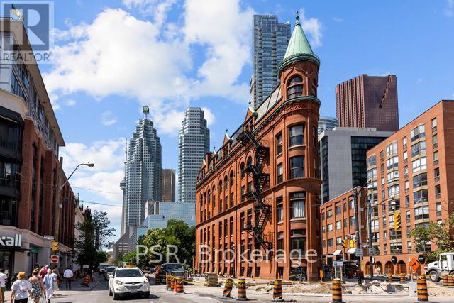 910 - 60 Colborne Street, Toronto, ON - Outdoor With Facade