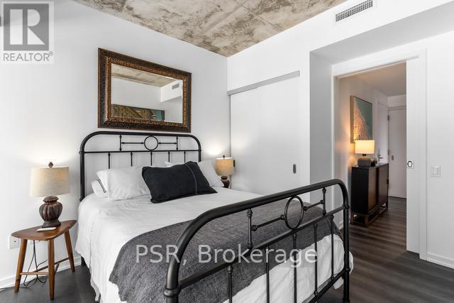 910 - 60 Colborne Street, Toronto, ON - Indoor Photo Showing Bedroom