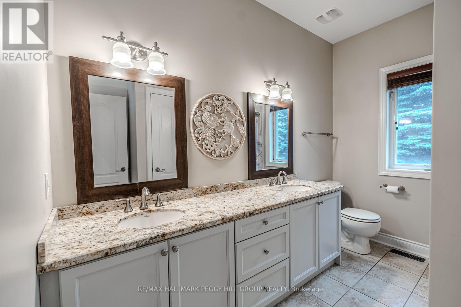 5 Munro Court, Springwater, ON - Indoor Photo Showing Bathroom