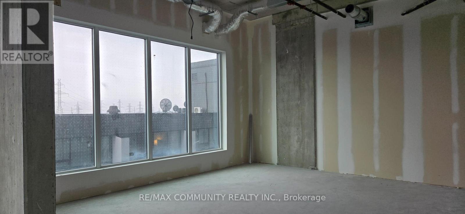 416 - 600 Dixon Road, Toronto, ON